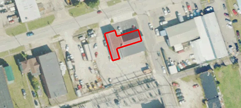 305 3rd Ave