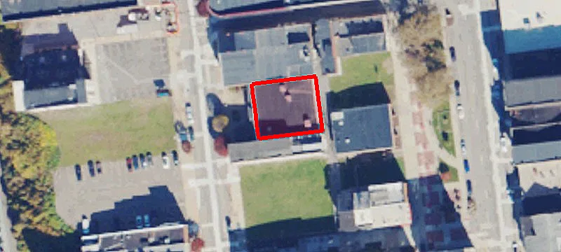 1052 Main St