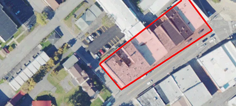 140 Main W St