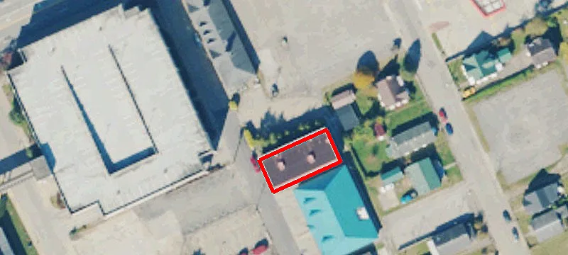 412 Greenway Ave