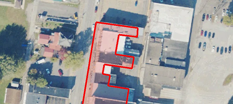 325 Main St