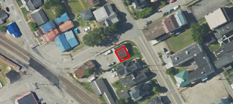 131 4th Ave