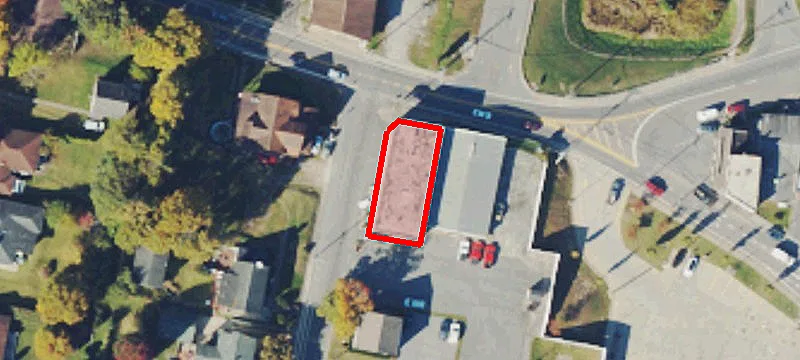 832 Neville St