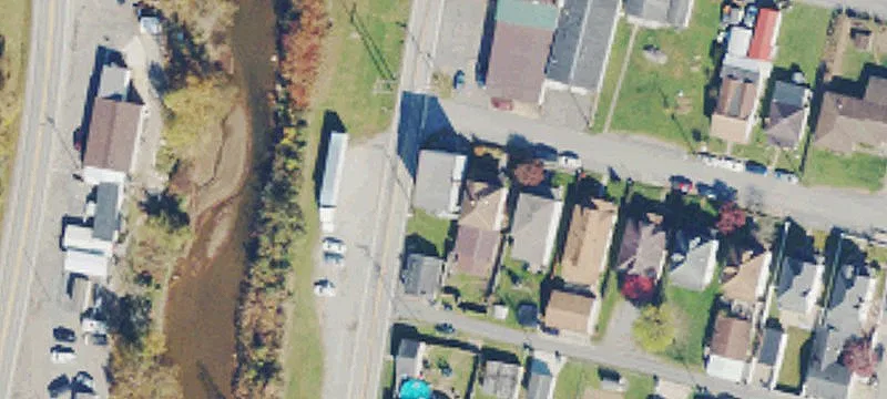 8008 Hazelwood Ave