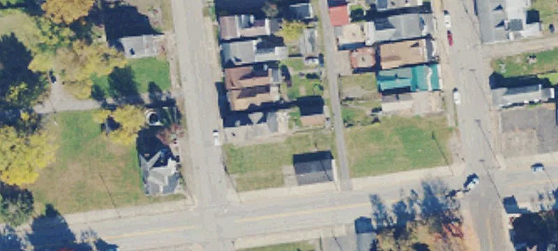 44 Broadway St