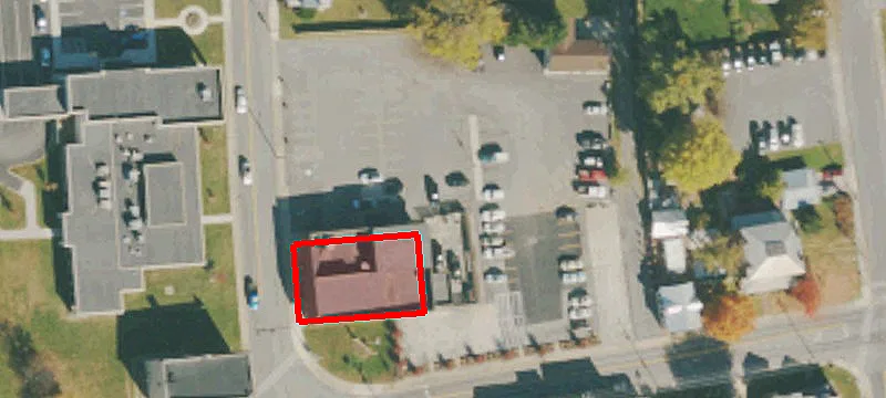 4 Main St
