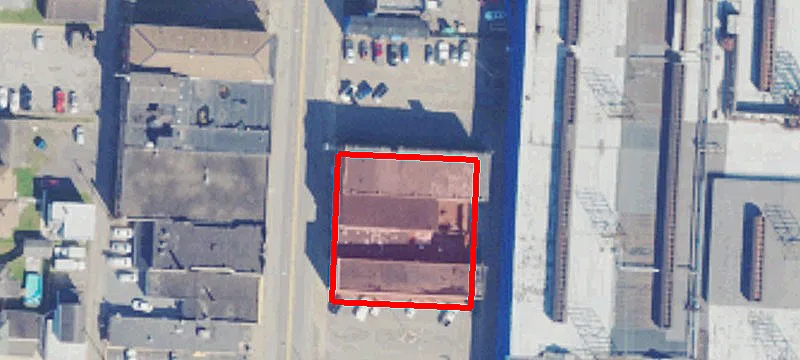 3056 Main St