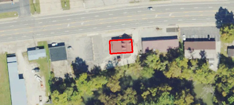 872 Main St