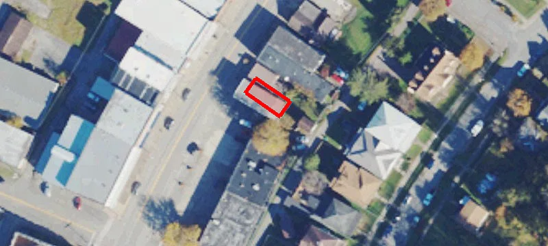 609 Elk St
