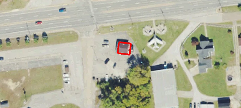 1226 Main St