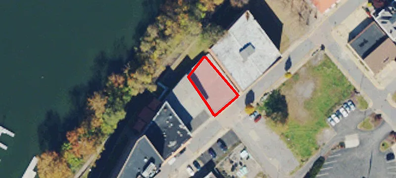 120 Clay St