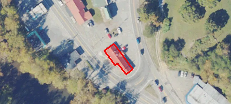 15 Camden Ave