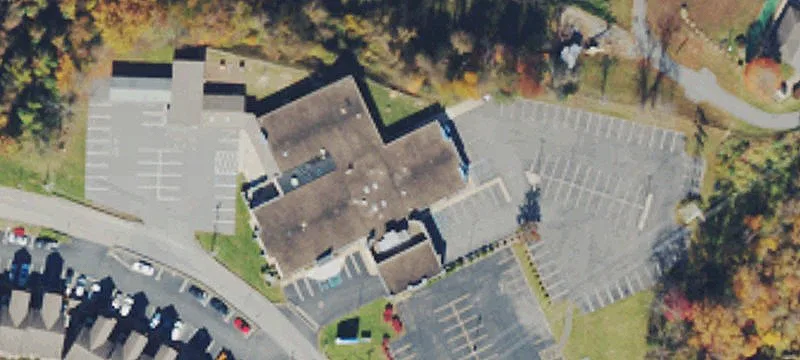 300 Wedgewood Dr