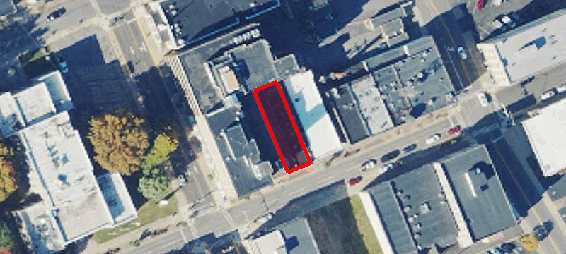 121 Main St
