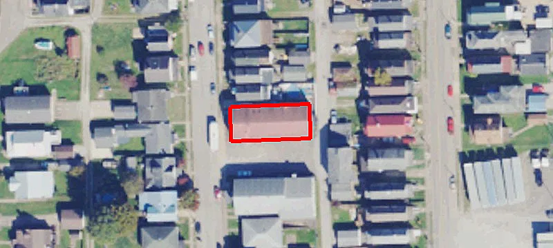 2224 Main St