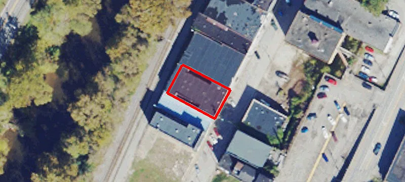 371 Main St
