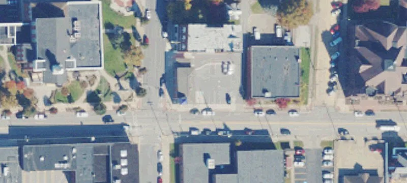700 7th St