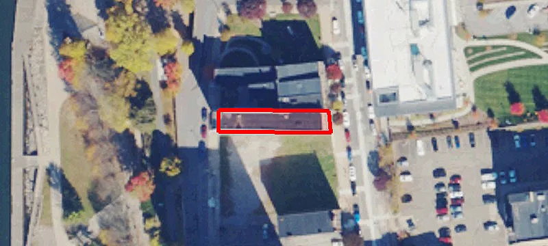 1113 Main St
