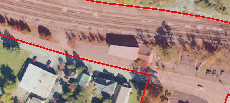 637 Pike St