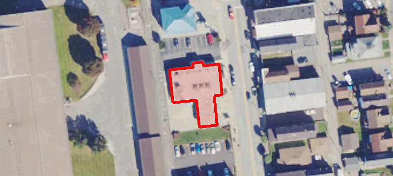 955 Main St