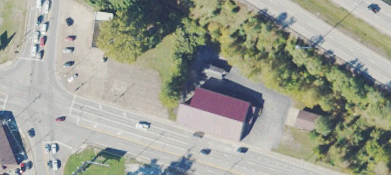 2711 Camden Ave