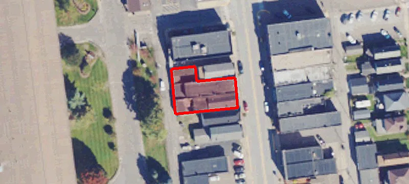 865 Main St
