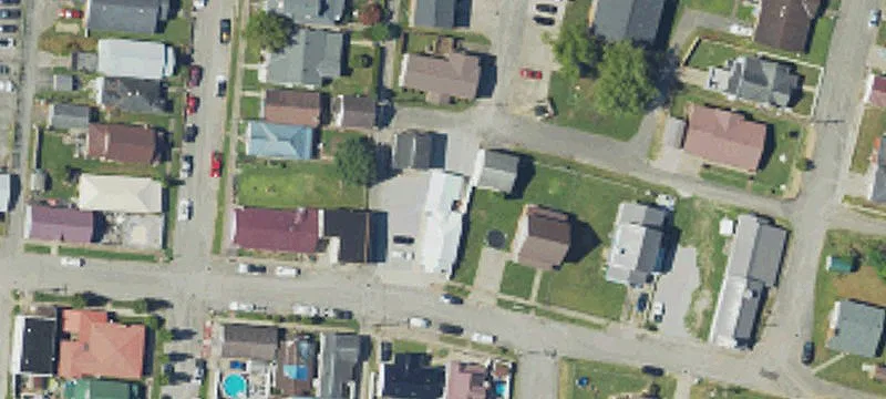 411 Victoria St