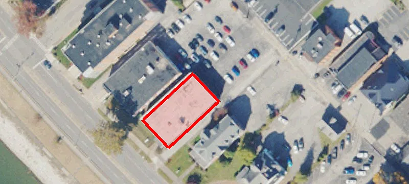 1206 Kanawha E Blvd