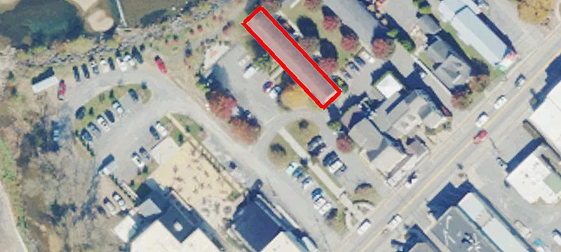 44 Main St