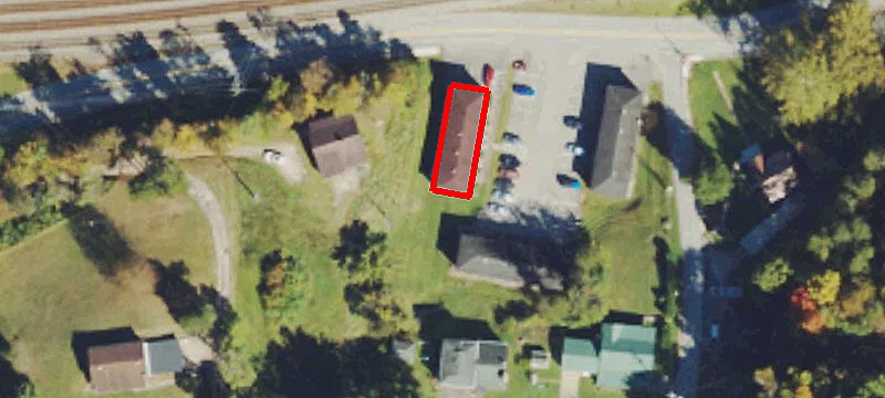 1568 Main St