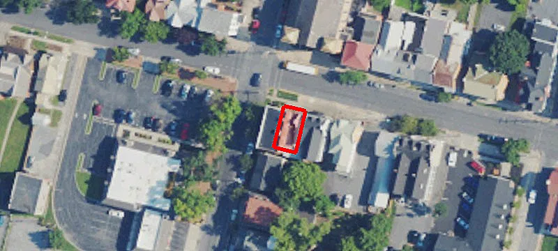 102 Maple Ave