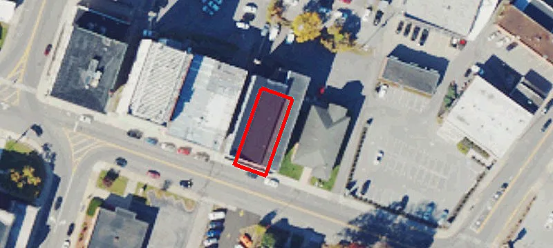 1426 Main St