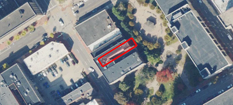 710 Lee E St