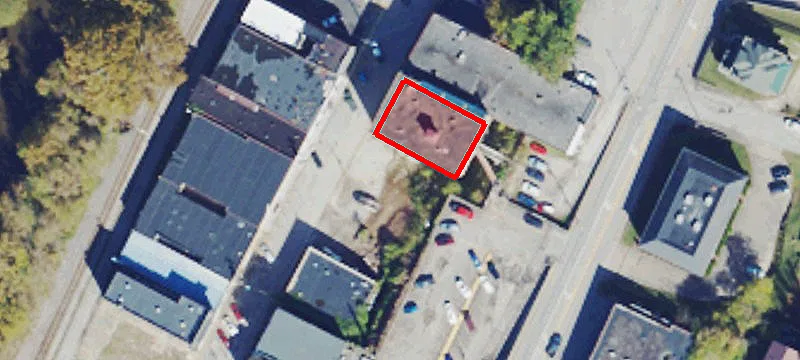 352 Main St
