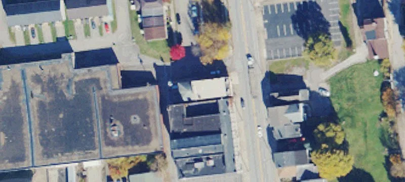 401 Main St