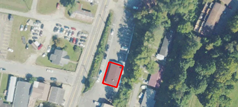 484 Main St