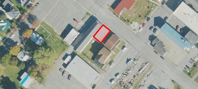 216 9th St