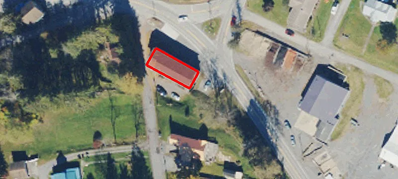 305 Main St