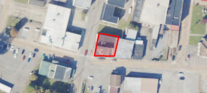100 2nd St