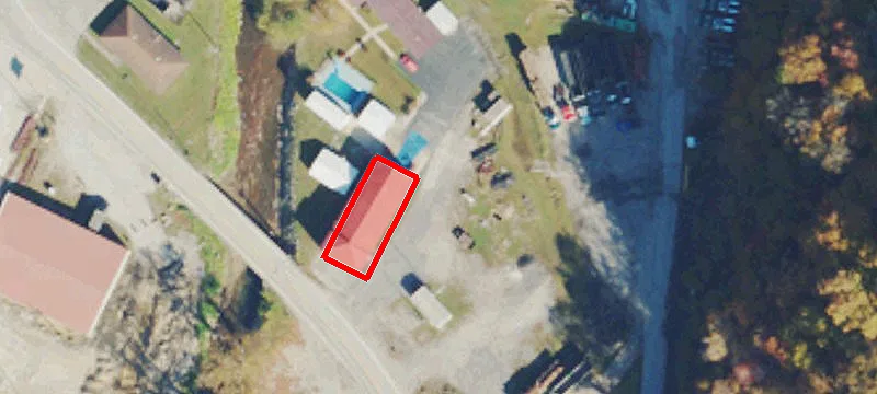 585 Hull Ave