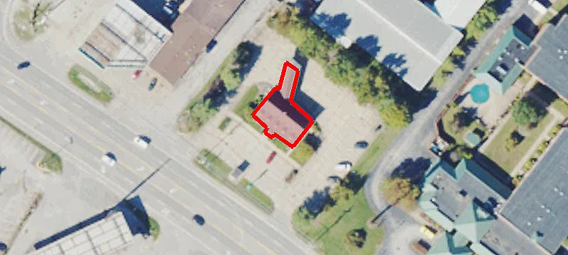 135 Elizabeth Pike