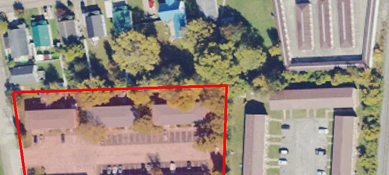 1 Broadway Gdns