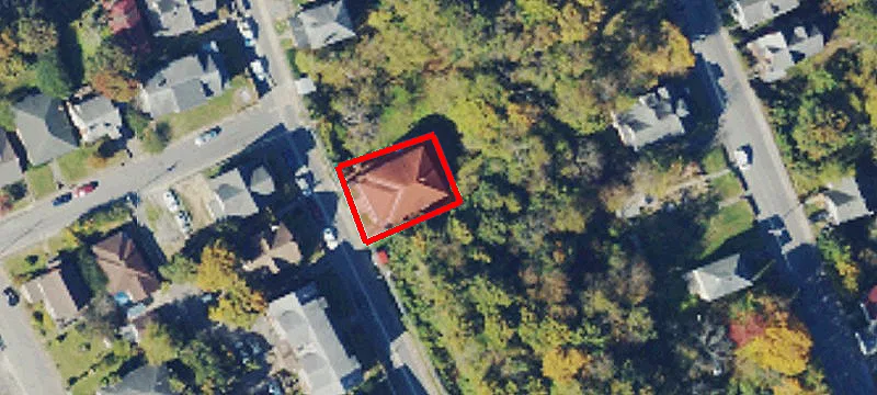303 Woodlawn Ave
