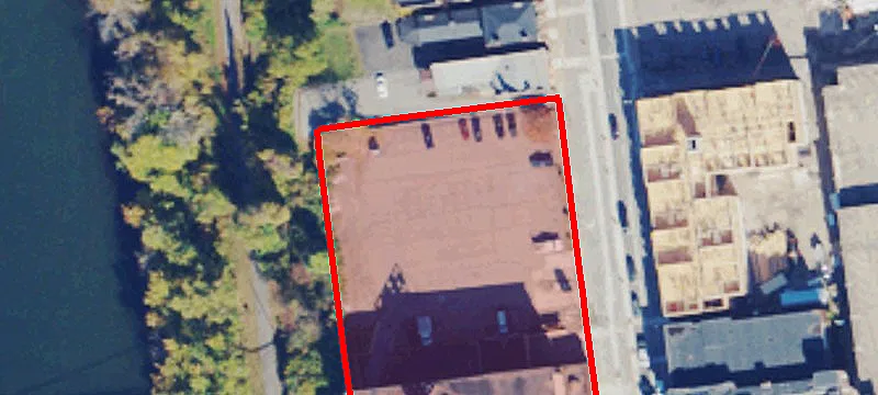 949 Main St