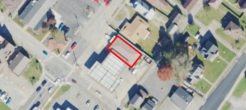 306 Ctr Ave