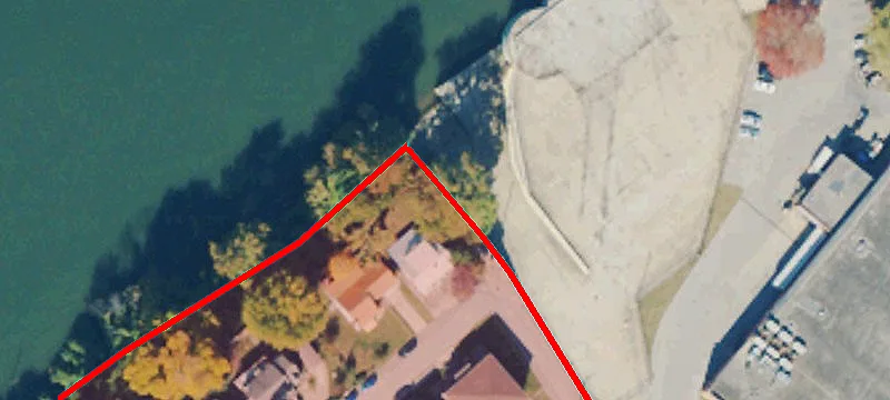 Riverside Dr