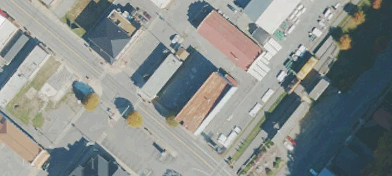 309 Lt 28th Blk