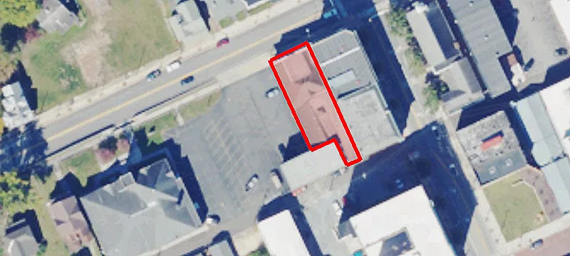 Temple St
