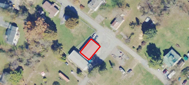 190 Maple Ave