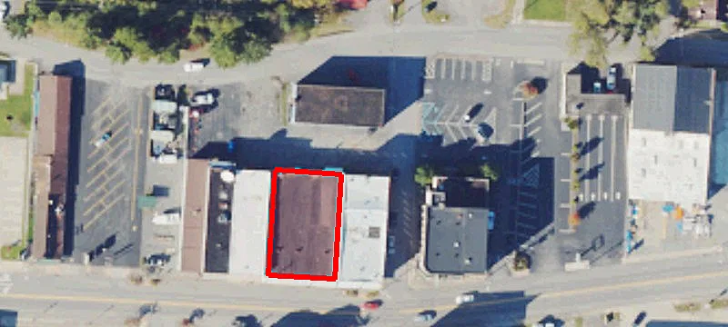 719 Main St